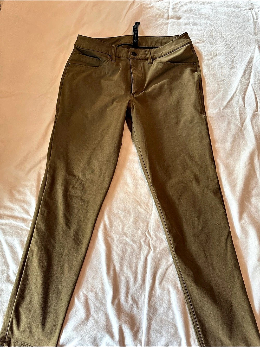 Lululemon Warpstreme ABC Slim-Fit 5-Pocket Pant in Artifact.